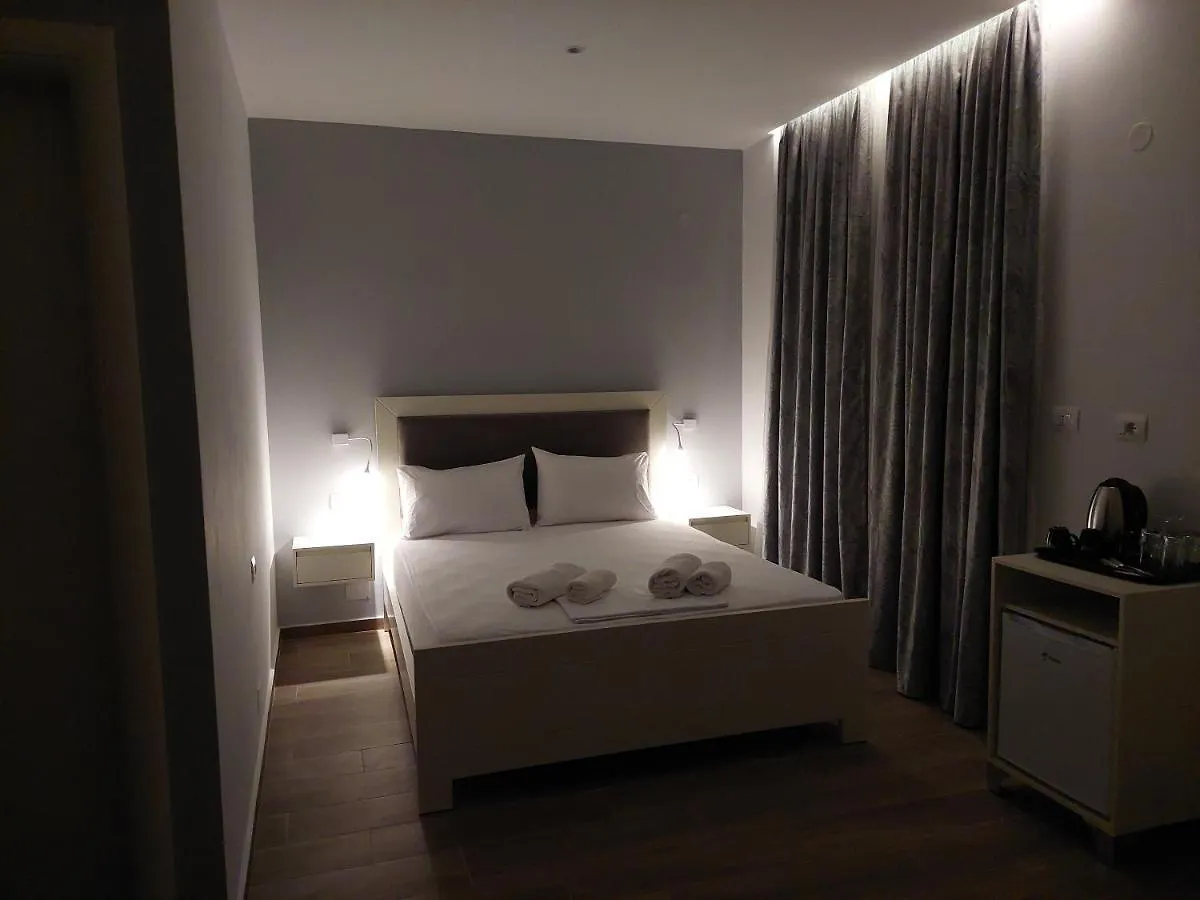 Affittacamere Emi'S Villa Ksamil Albania