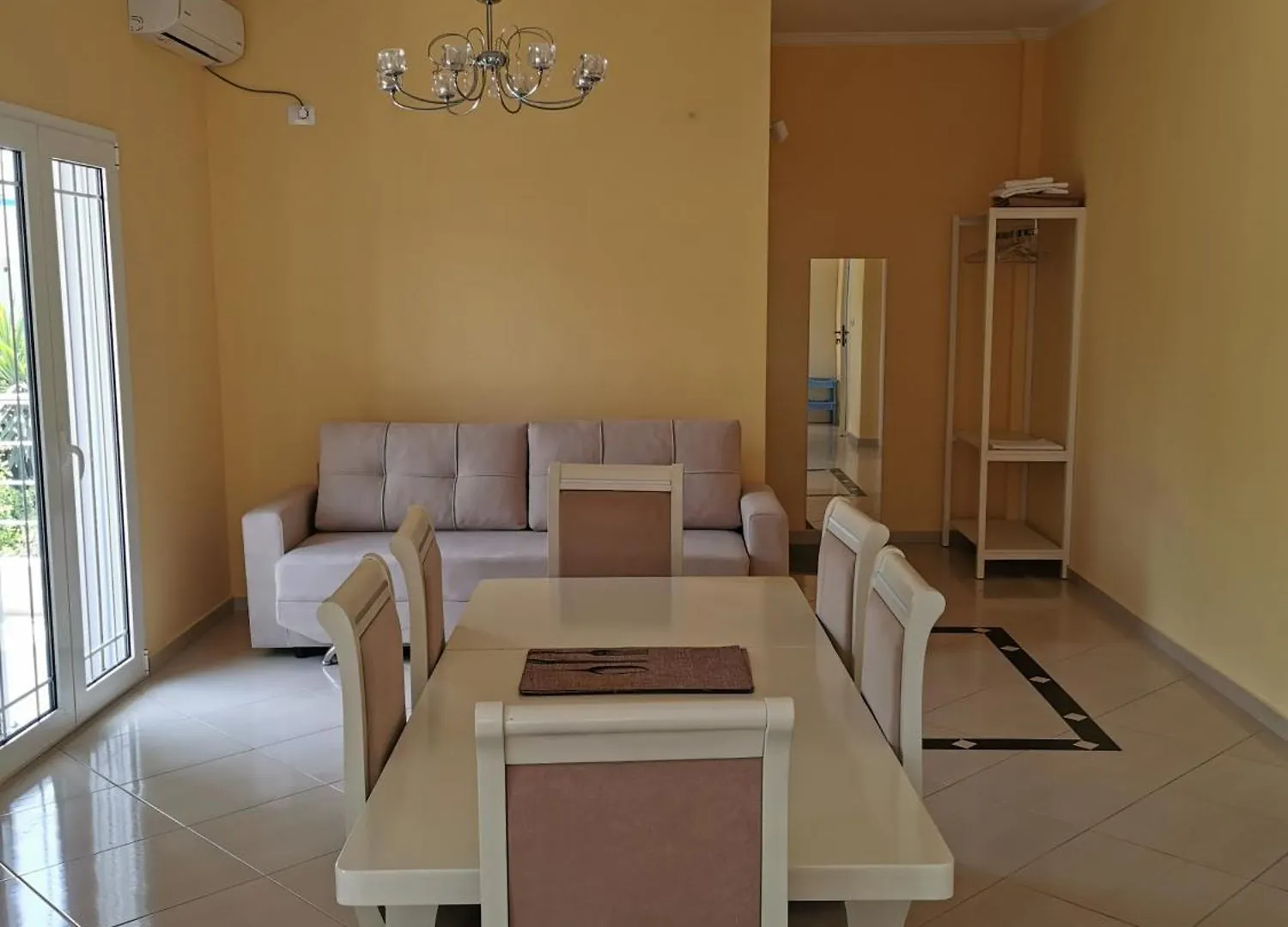 Affittacamere Emi'S Villa Ksamil Albania